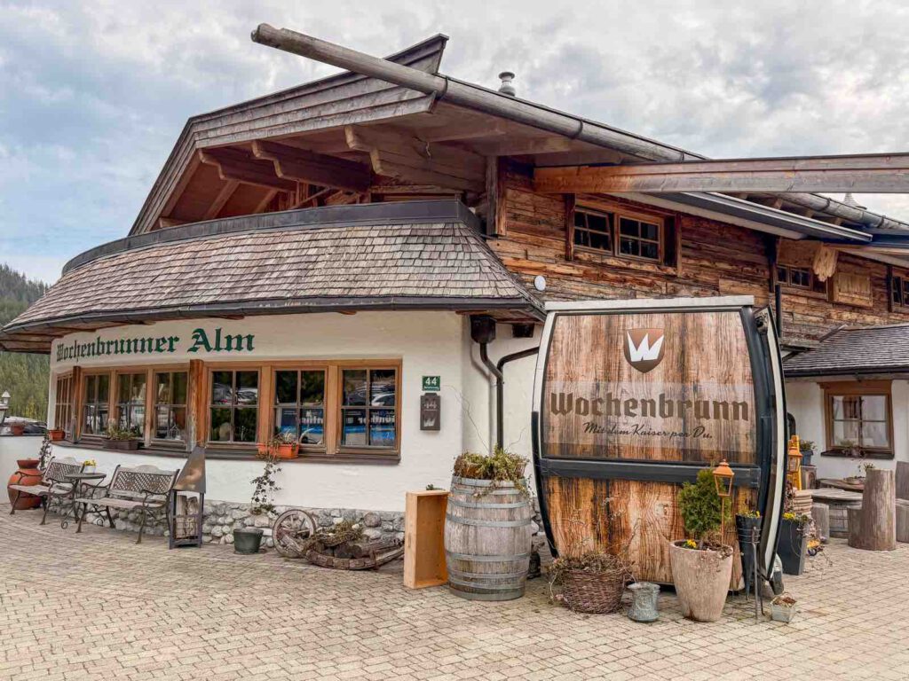 Wochenbrunner Alm am Wilden Kaiser als Ausgangspunkt zur St Anna Grotte