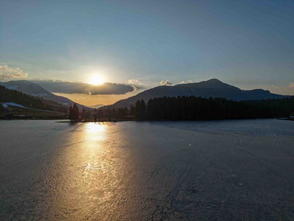 Abendstimmung am Schwarzsee in Tirol