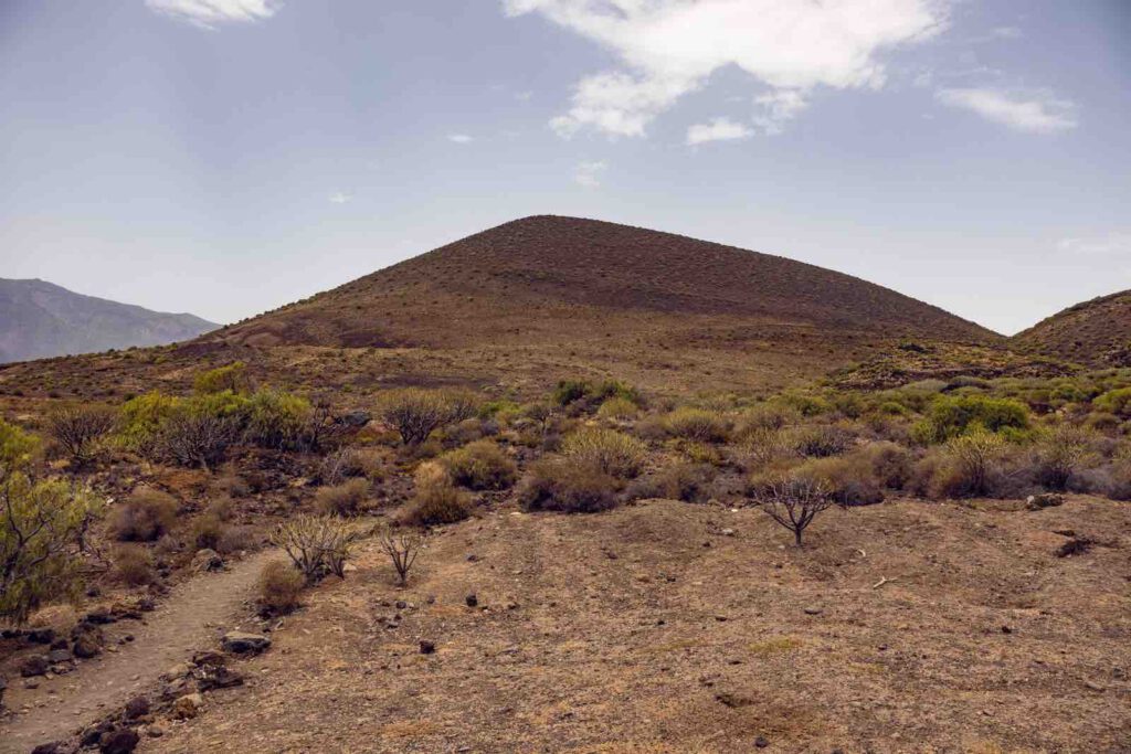 Vulkanhügel im Naturreservat Malpaís de Güímar auf Teneriffa