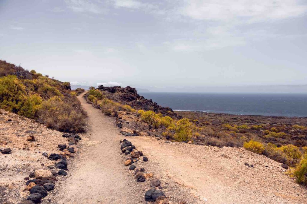 Wanderweg durch die Lavafelder im Naturreservat Malpaís de Güímar